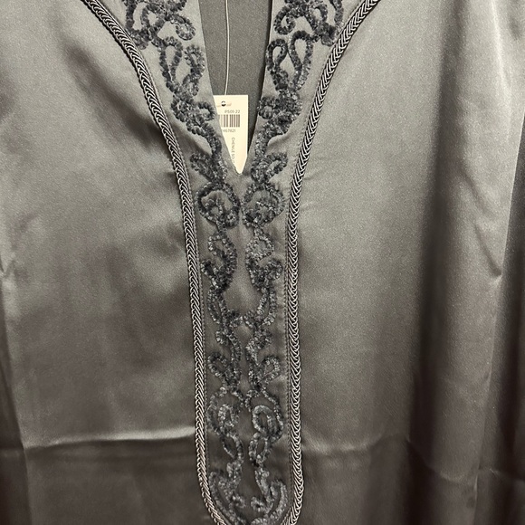 Chico’s Satin Chenille Smocked Blouse Size 2 (12) - Picture 2 of 7